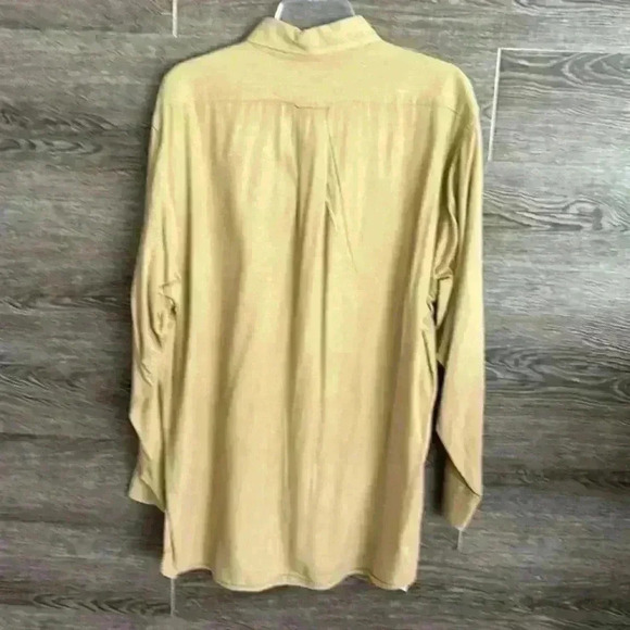 Izod shirt EUC - Picture 3 of 3